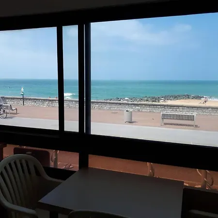 Апартаменты Face A La Pour Cet Agreable T2 *